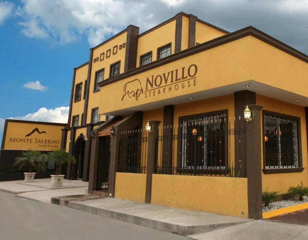Monte Salerno Hotel & Suites Montemorelos Екстер'єр фото