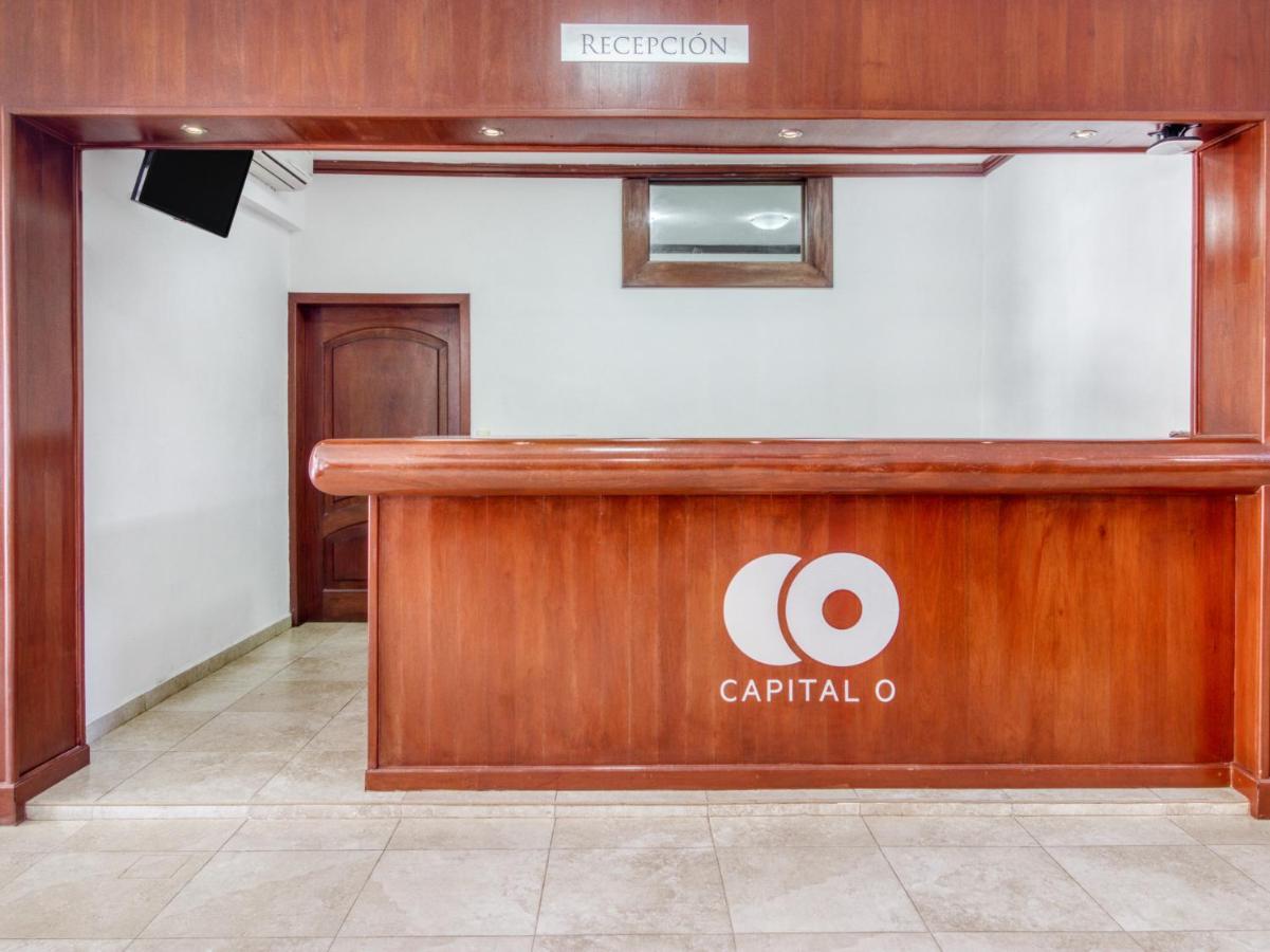 Monte Salerno Hotel & Suites Montemorelos Екстер'єр фото